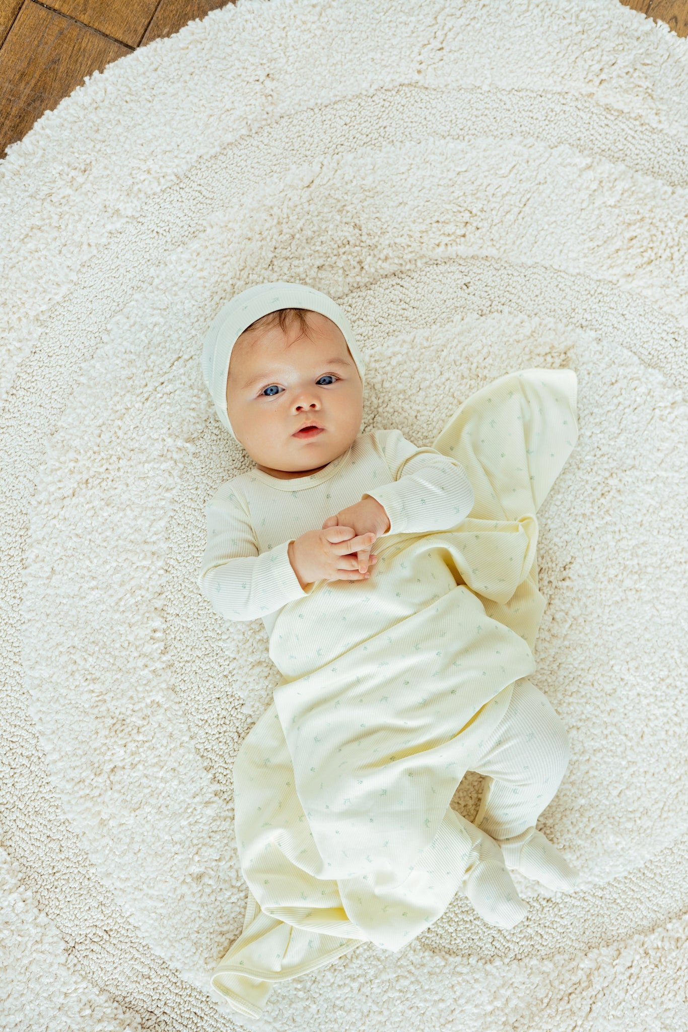 Bamboo Ribbed Floral Blanket