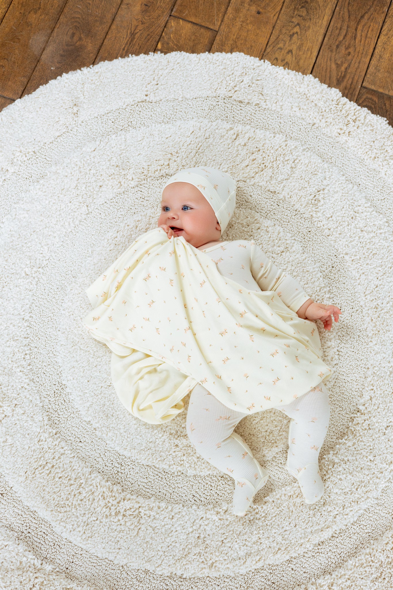 Bamboo Ribbed Floral Blanket