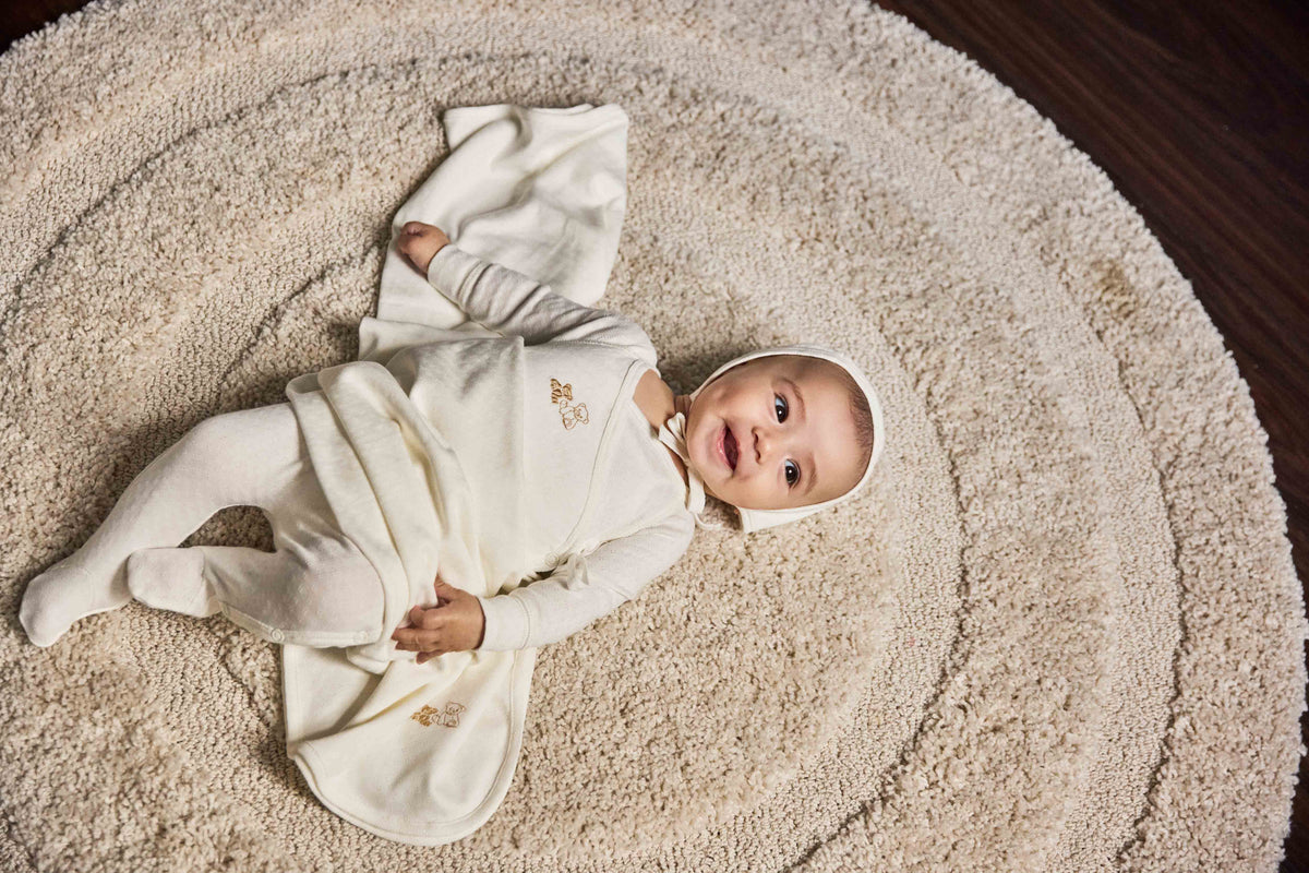 Pointelle Blanket